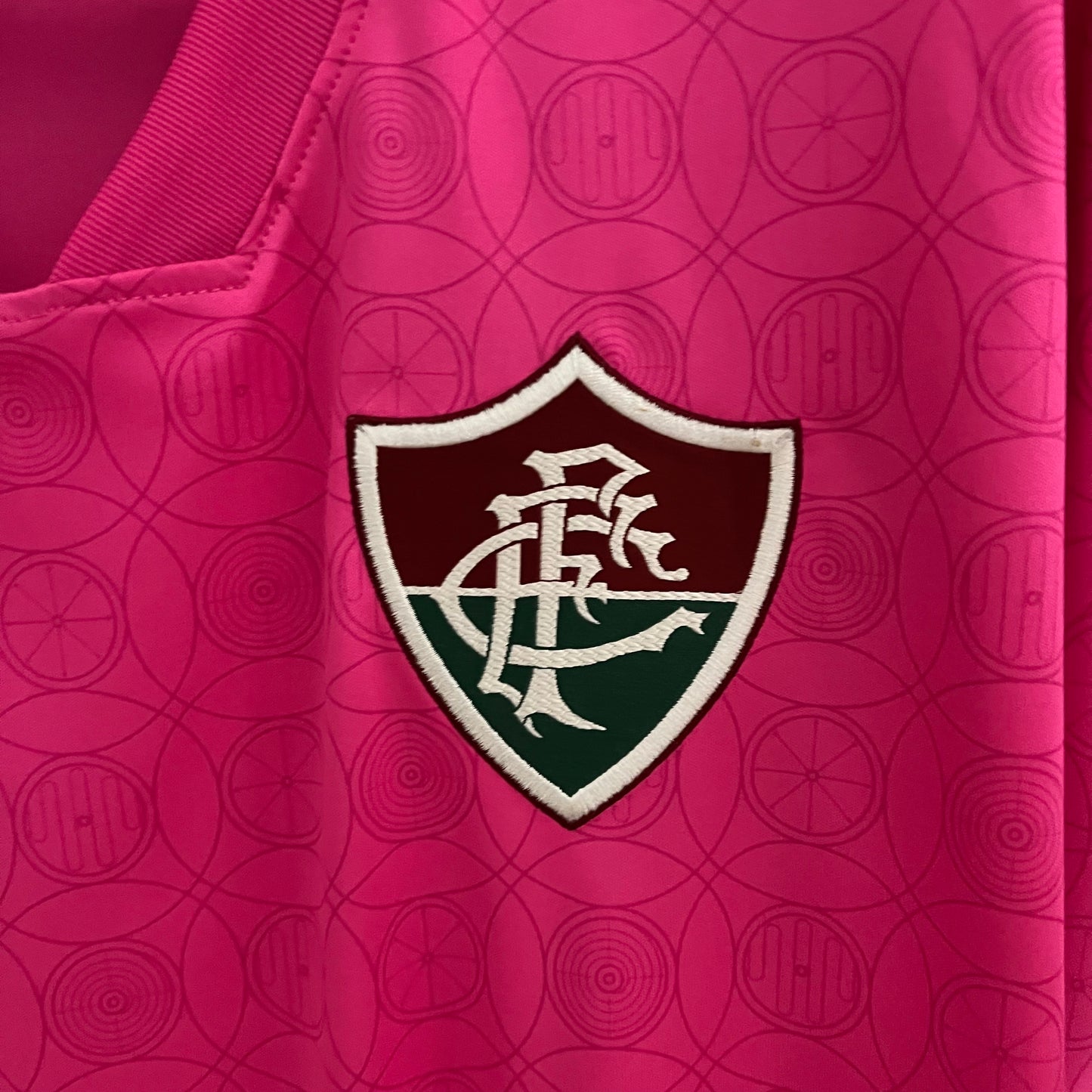 Camisa Fluminense 23/24 – edição rosa