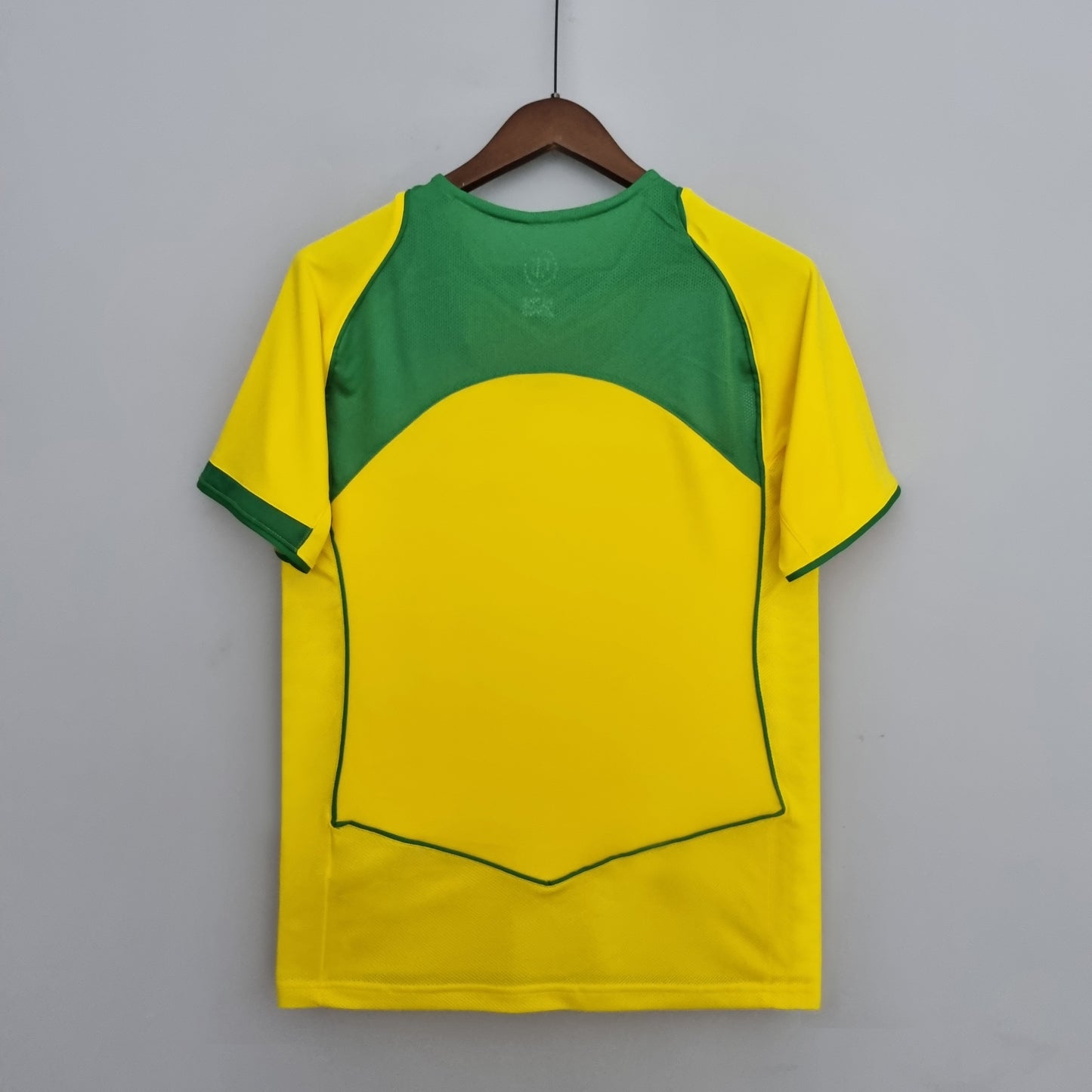 Retro Brazil 04/06 home