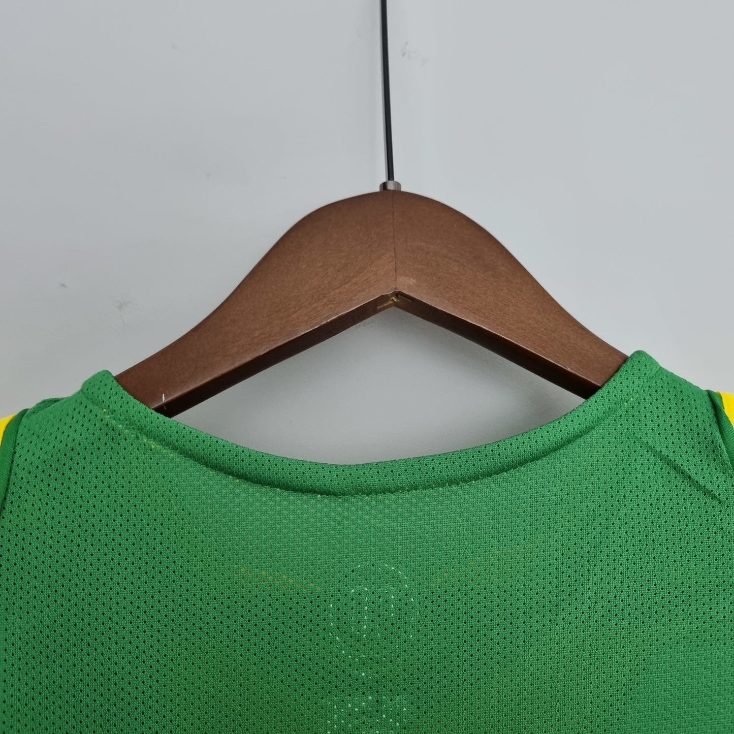 Retro Brazil 04/06 home
