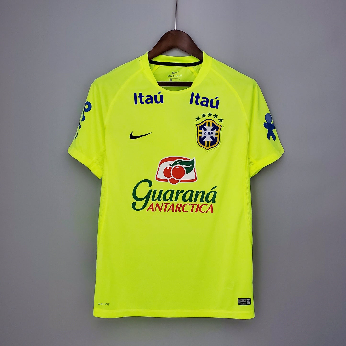 Conjunto de Treino Brazil Fluorescent Green