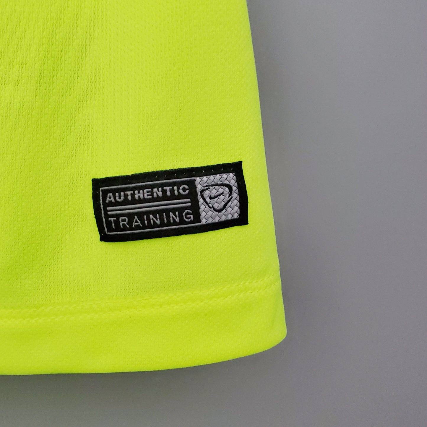Conjunto de Treino Brazil Fluorescent Green