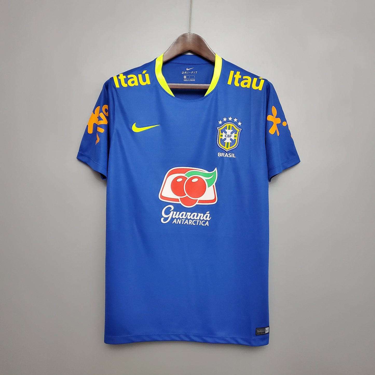 Conjunto de Treino Brazil Fluorescent blue