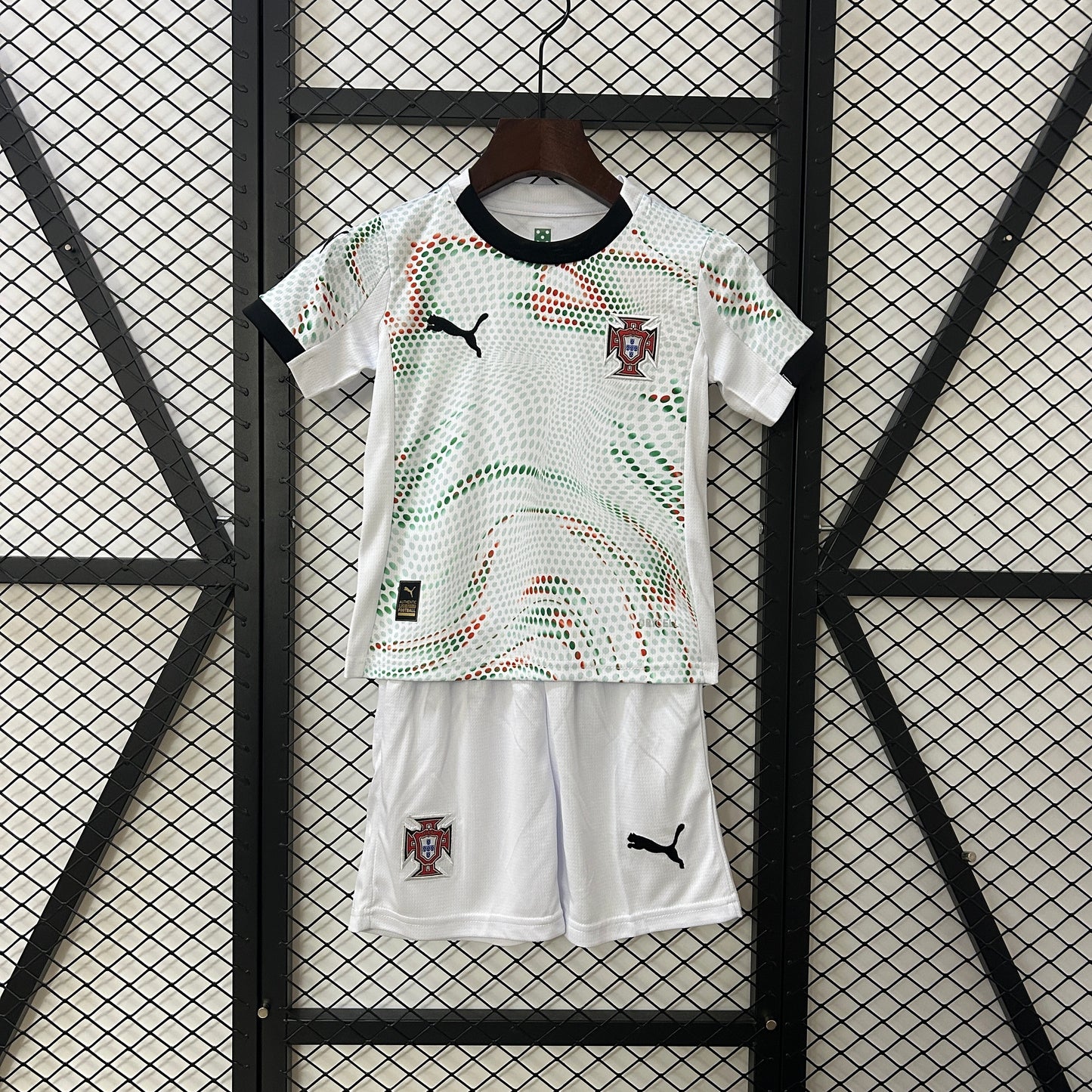 Kids Portugal 25 - away