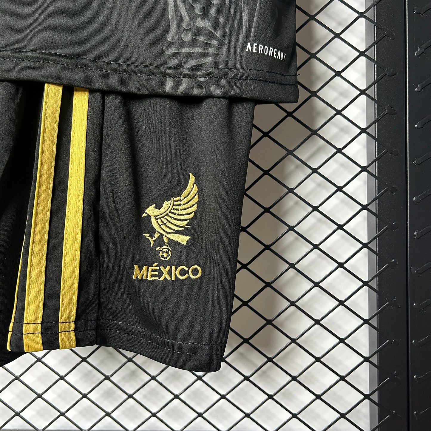 Kids Mexico 2025 edição especial preta