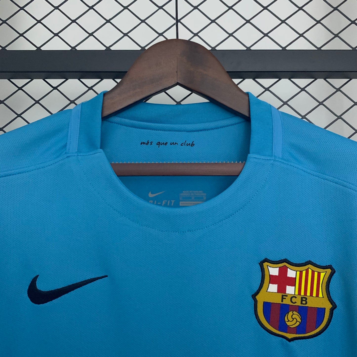 Retrô Barcelona 15/16 away