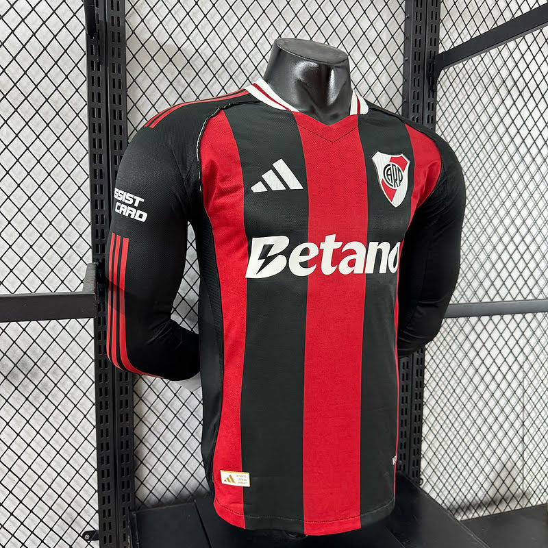 Player River Plate 25/26 away manga longa