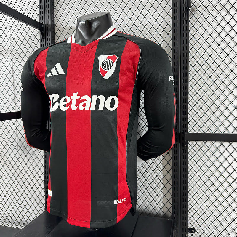 Player River Plate 25/26 away manga longa