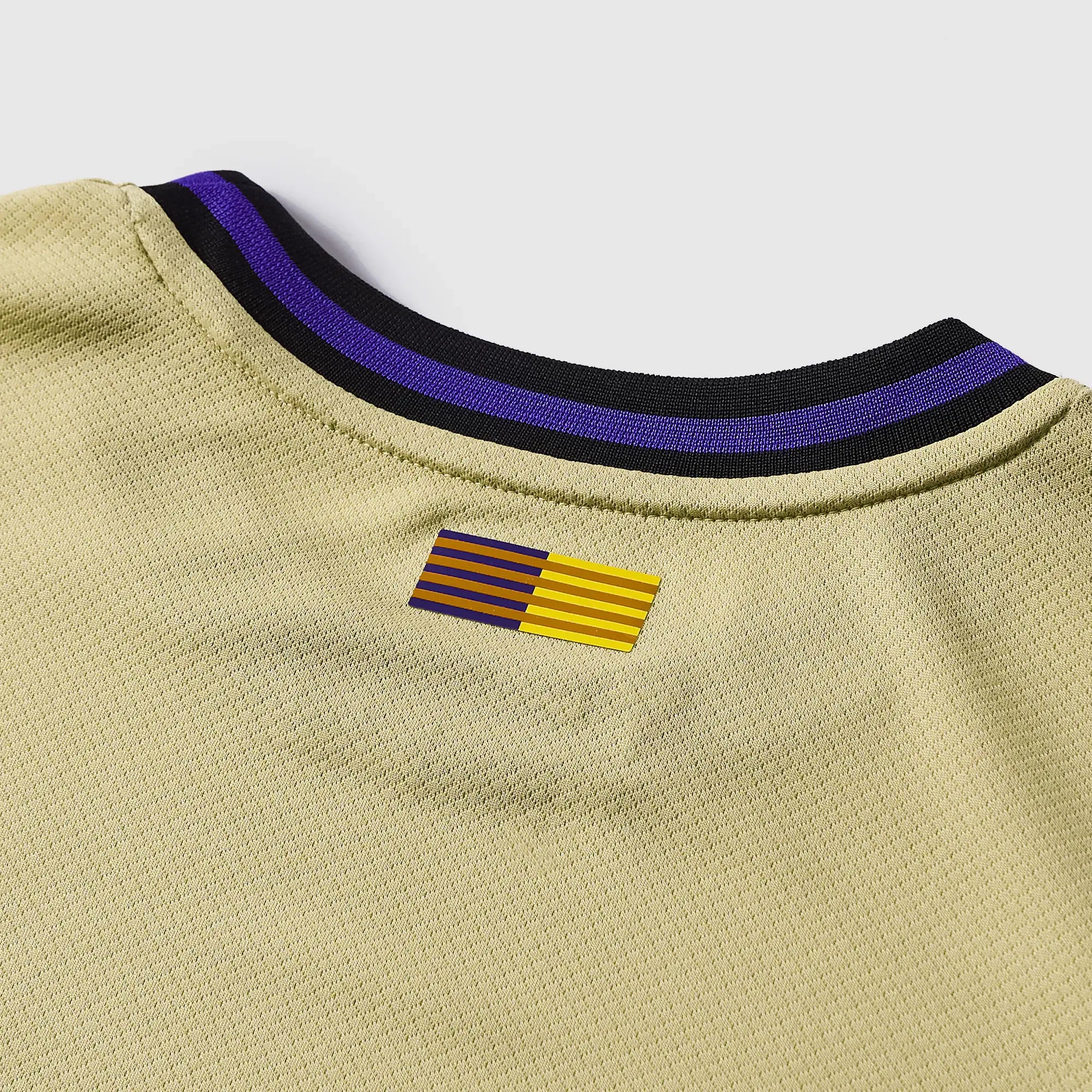 Camisa Nike Barcelona 2025/26 II Kobe